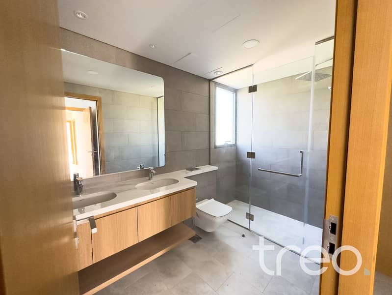 9 Master_Ensuite_. jpg
