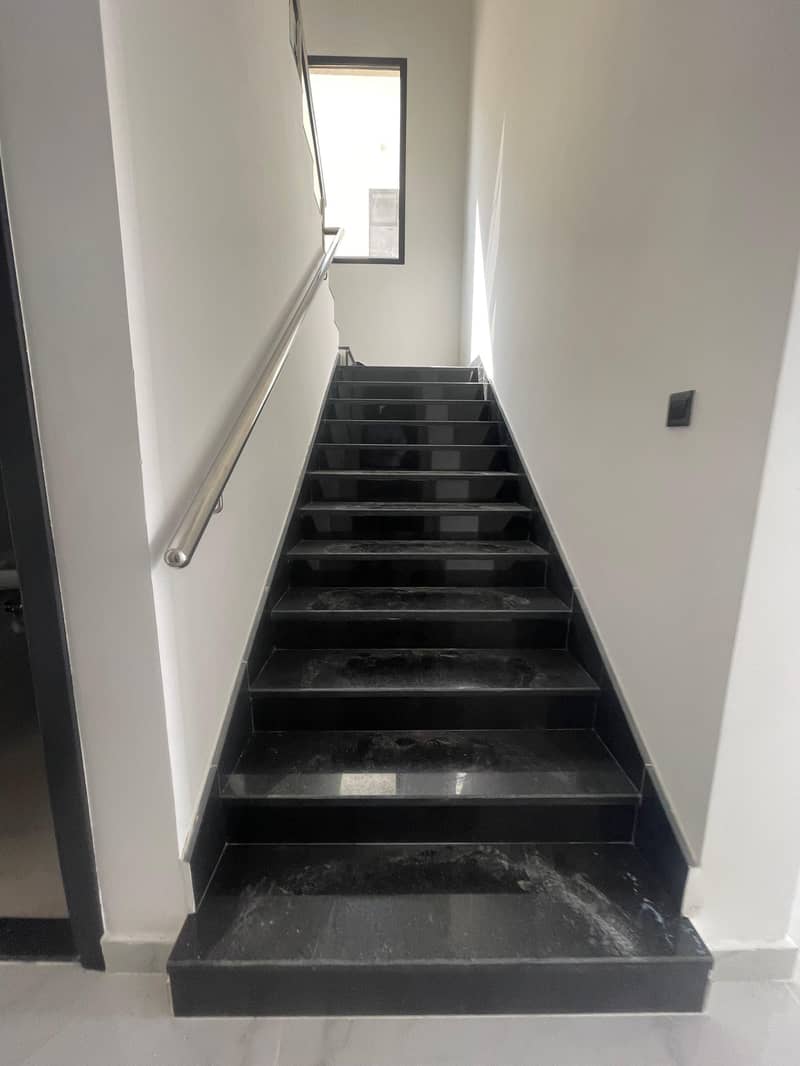 3 3. jpeg