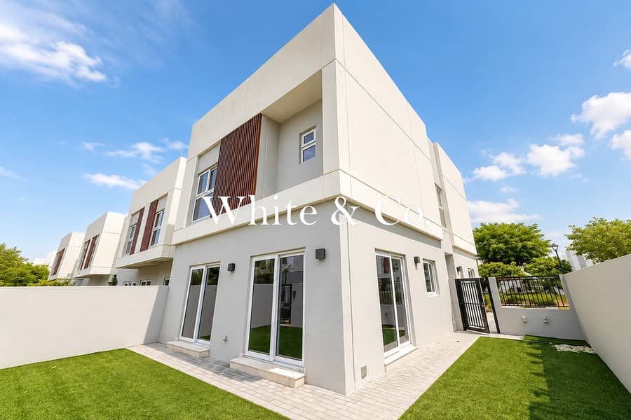 Casa adosada en Villanova,Amaranta,Amaranta 3, 4 dormitorios, 3399999 AED - 16245045 Casa adosada en Villanova,Amaranta,Amaranta 3, 4 dormitorios, 3399999 AED - 16245045