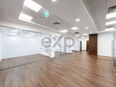 Office for Rent in Downtown Dubai, Dubai - High-End Office | Vacant | Emaar Square Office for Rent in Downtown Dubai, Dubai - High-End Office | Vacant | Emaar Square
