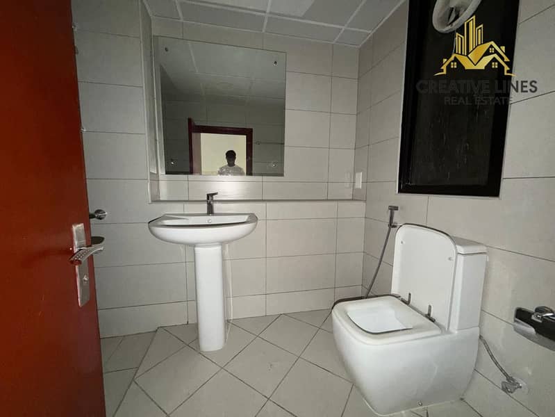 14 8b1acd80-6a25-48dd-9093-5627a7cd1cef. jpg