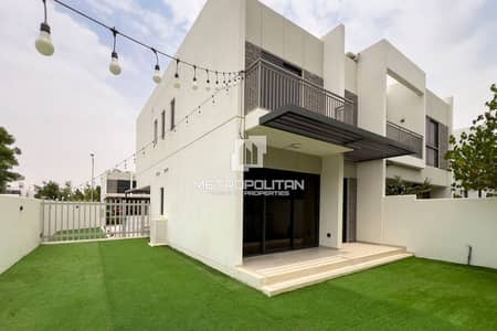 3 Bedroom Townhouse for Sale in DAMAC Hills 2 (Akoya by DAMAC), Dubai - Spacious | End Corner | R2EE | Vacant On Transfer