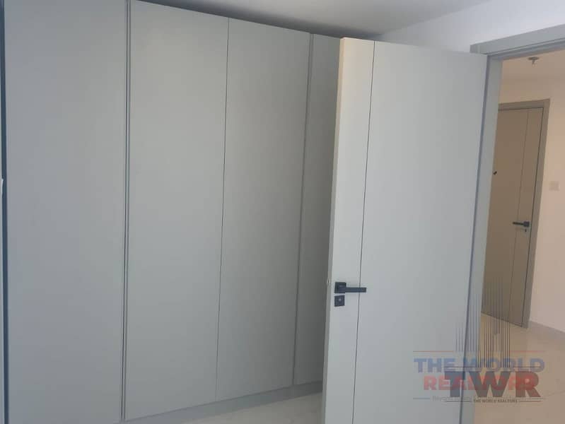 8 Image 8