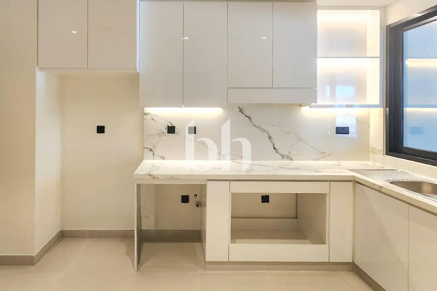 6 images image img