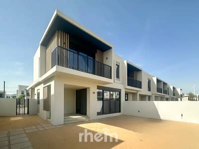 4 Bedroom Townhouse for Sale in Jebel Ali Village, Dubai - Motivated Seller | Corner Unit | Best Price 4 Bedroom Townhouse for Sale in Jebel Ali Village, Dubai - Motivated Seller | Corner Unit | Best Price