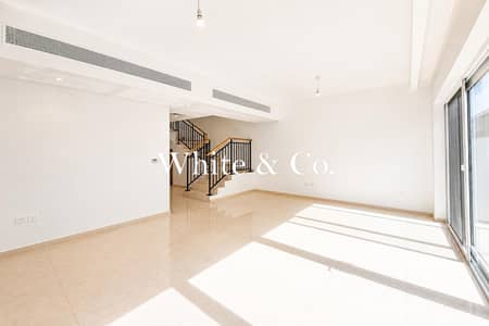 3 Bedroom Townhouse for Sale in DAMAC Hills 2 (Akoya by DAMAC), Dubai - 3 Bedroom |Roof access | Closed Kitchen 3 Bedroom Townhouse for Sale in DAMAC Hills 2 (Akoya by DAMAC), Dubai - 3 Bedroom |Roof access | Closed Kitchen