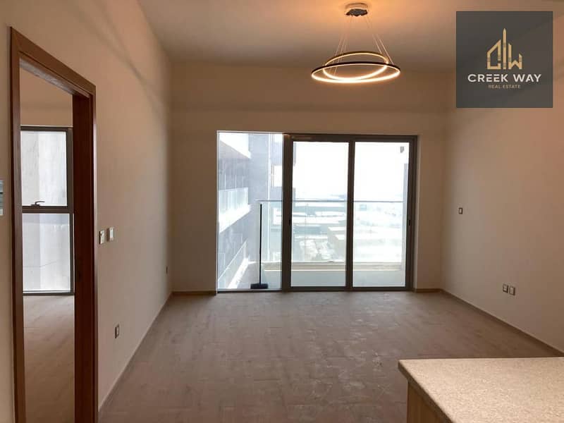 2 d8edad75-bed4-423d-8c1b-8d98fb75eaec. jpg