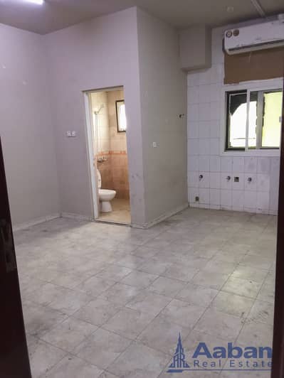 سكن عمال للايجار في المنطقة الصناعية، الشارقة - WhatsApp Image 2026-08-18 at 10.54. 59 AM (2). jpeg سكن عمال للايجار في المنطقة الصناعية، الشارقة - WhatsApp Image 2026-08-18 at 10.54. 59 AM (2). jpeg