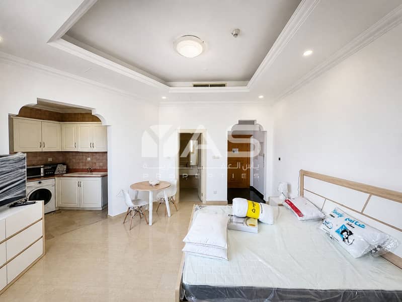 3 02-bedroom-kitchen-reverse-dslr. png