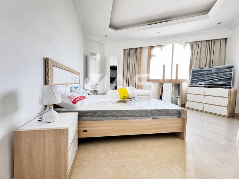 5 10-bedroom-close-dslr. png