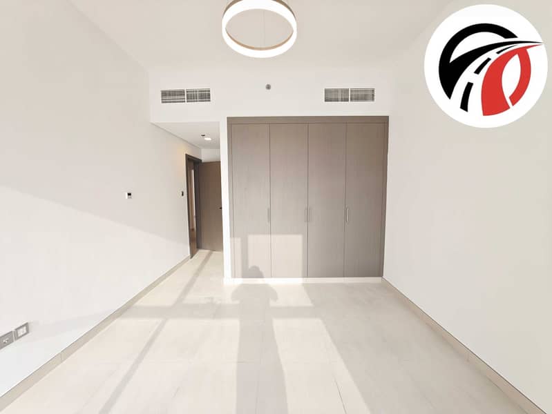 4 1000693539. jpg