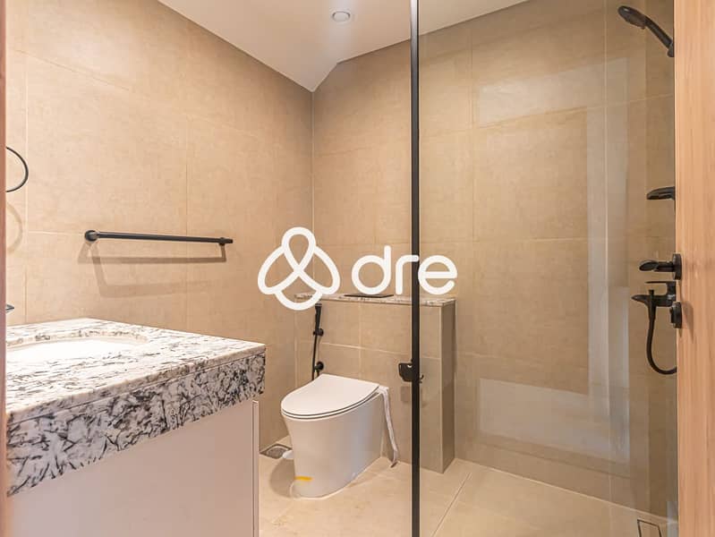 24 DRE06683-Edit. JPG