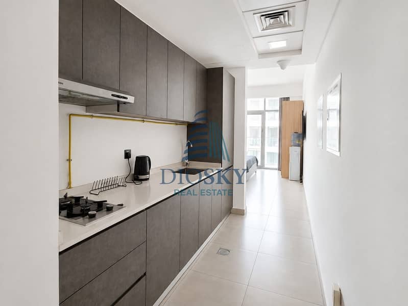 6 Image 6