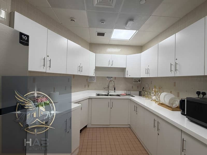 15 pantry . jpg