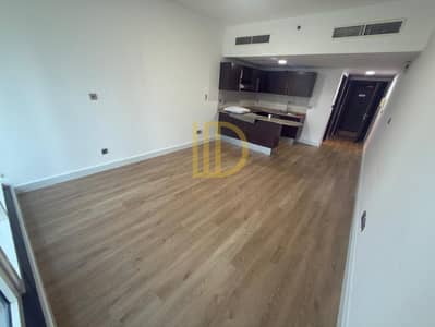 Studio for Rent in Jumeirah Lake Towers (JLT), Dubai - Unfurnished | Road View | Near Metro | Vacant Studio for Rent in Jumeirah Lake Towers (JLT), Dubai - Unfurnished | Road View | Near Metro | Vacant