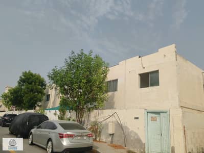 Villa de 4 chambres à à louer à Al Khaledia Suburb, Sharjah - WhatsApp Image 2026-08-21 at 8.04. 18 PM (2). jpeg Villa de 4 chambres à à louer à Al Khaledia Suburb, Sharjah - WhatsApp Image 2026-08-21 at 8.04. 18 PM (2). jpeg