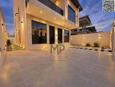 6 habitaciones Villa para en Venta en Al Bahia, Ajman - batch_ee2e1db7-8328-48a8-93f3-7b38392fd6b7. jpg