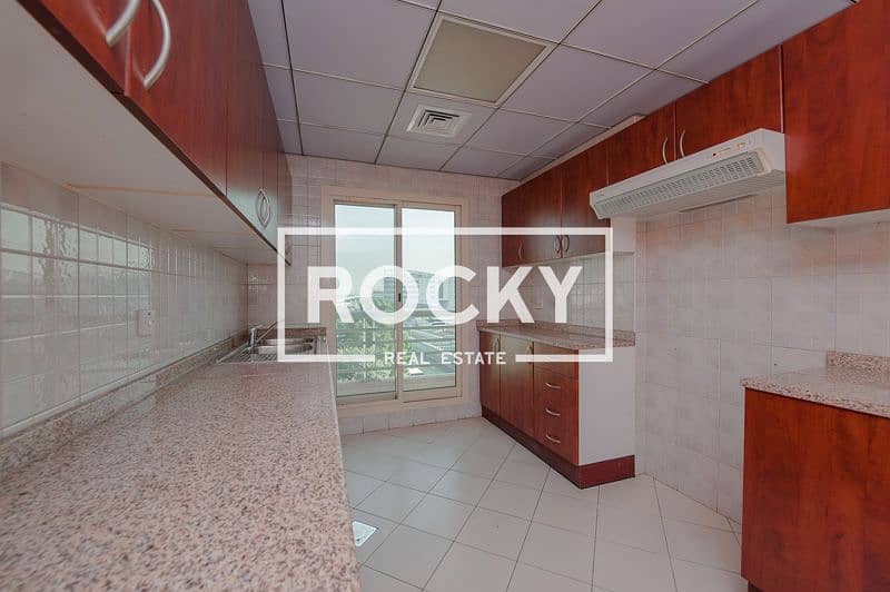 6 BurDubai_NANLootah_403-2BR-Office-WB (7 of 20). jpg