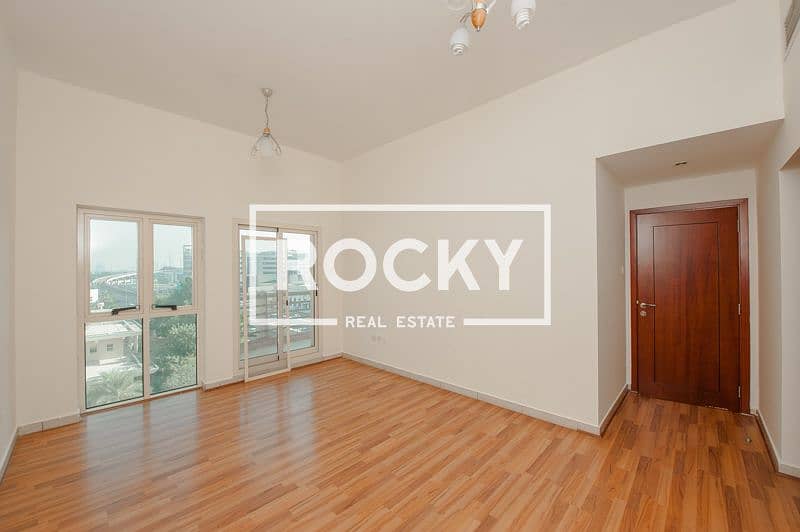 11 BurDubai_NANLootah_403-2BR-Office-WB (14 of 20). jpg