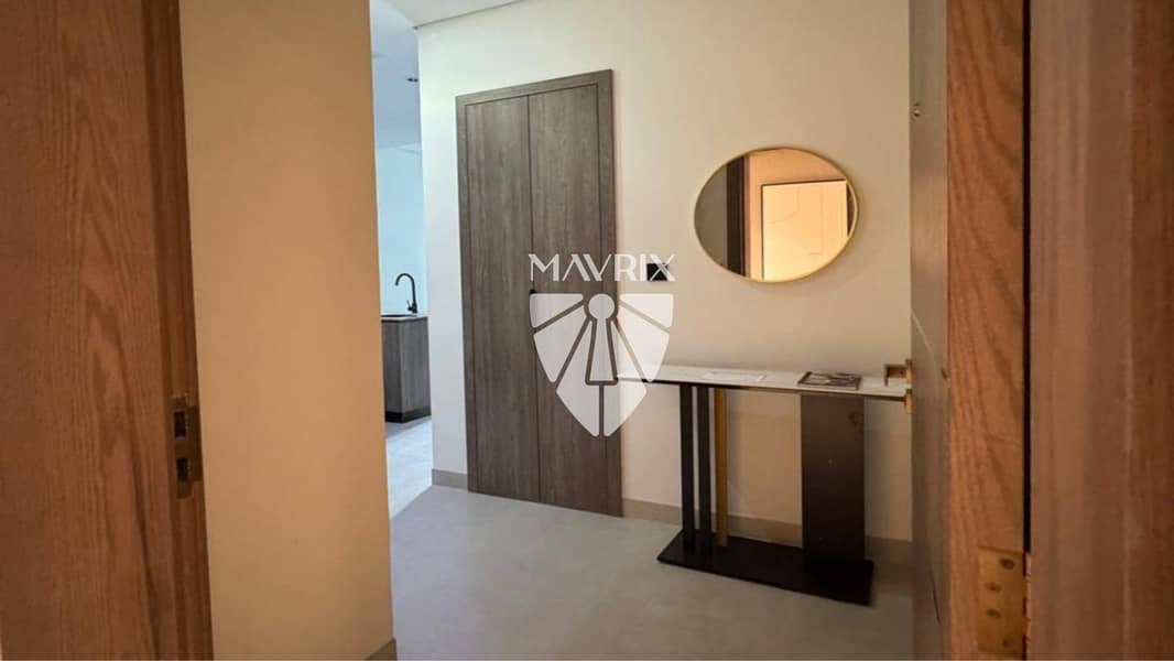 4 Image 4