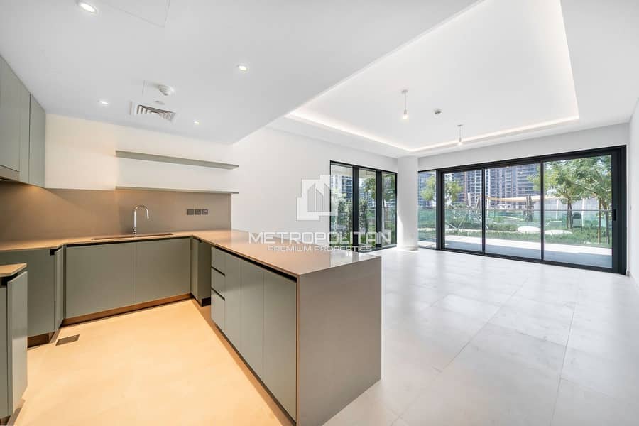 Rare2BR with Spacious Terrace Overlooking the Park Rare2BR with Spacious Terrace Overlooking the Park