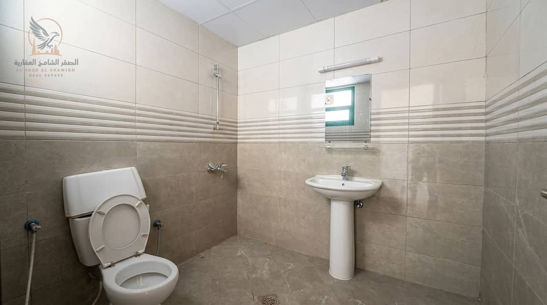 12 Enhancing_real_estate_photograph…_202608191629. jpeg