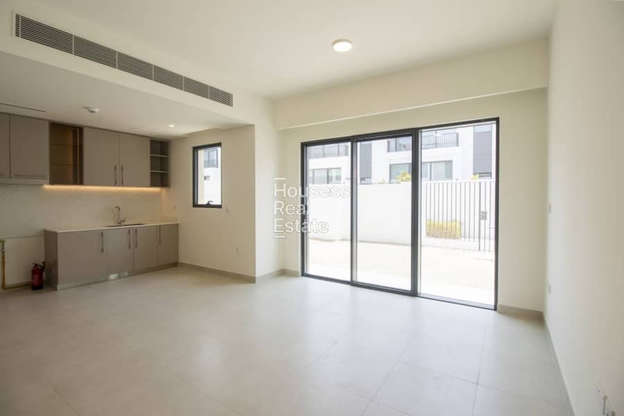 Vacant | Spacious Layout | Brand New Vacant | Spacious Layout | Brand New