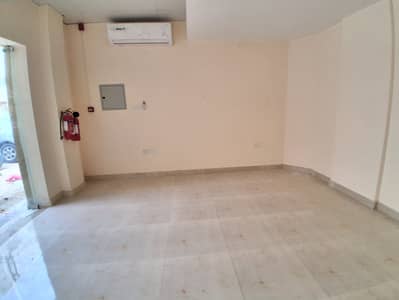 محل تجاري  للايجار في مويلح، الشارقة - 3760. jpg
