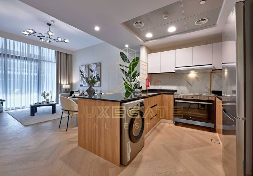 10 Kitchen (1). jpg