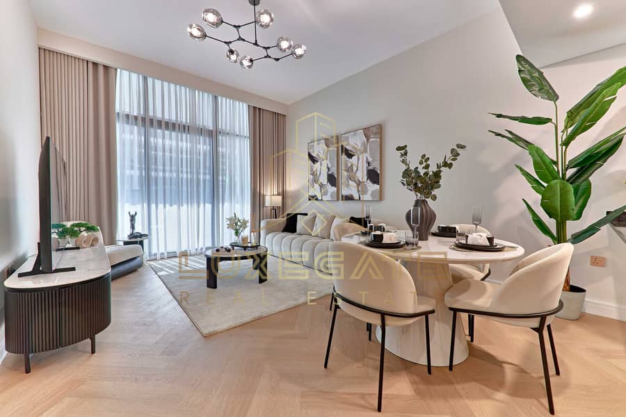 12 Living Room (1). jpg