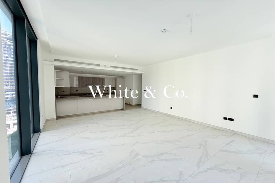 Vacant | Low Floor| Brand New Buillding Vacant | Low Floor| Brand New Buillding