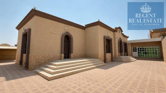 4 Bedroom Villa for Rent in Al Dhait, Ras Al Khaimah - WhatsApp Image 2026-08-16 at 7.07. 09 PM (2). jpeg 4 Bedroom Villa for Rent in Al Dhait, Ras Al Khaimah - WhatsApp Image 2026-08-16 at 7.07. 09 PM (2). jpeg