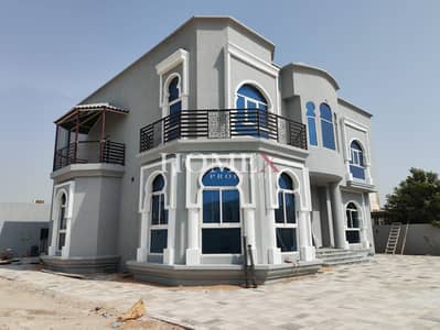 6 Bedroom Villa for Rent in Al Quoz, Dubai - image_0 6 Bedroom Villa for Rent in Al Quoz, Dubai - image_0