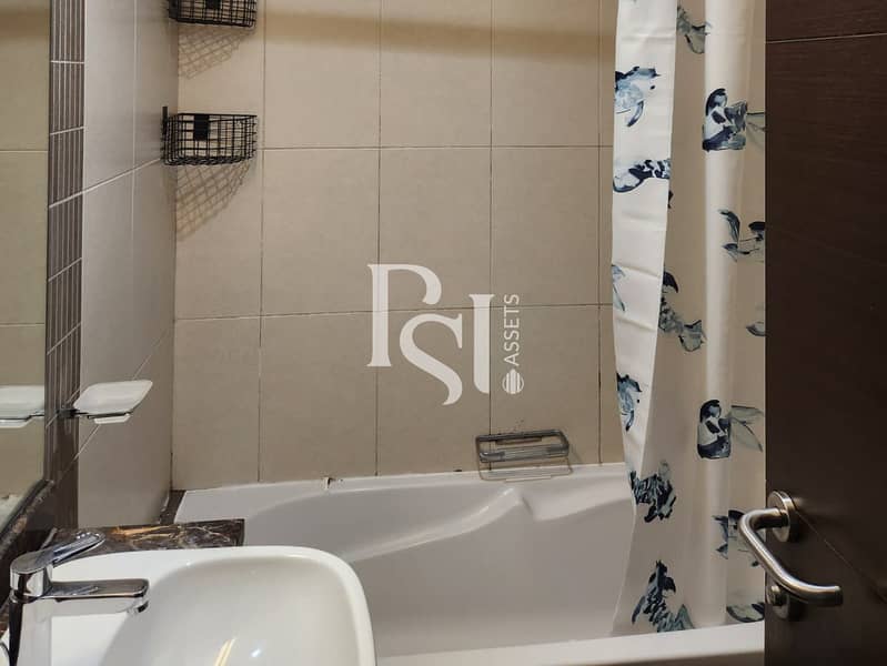 7 Bath. jpeg