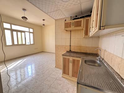 استوديو  للايجار في مويلح، الشارقة - 158063. jpg