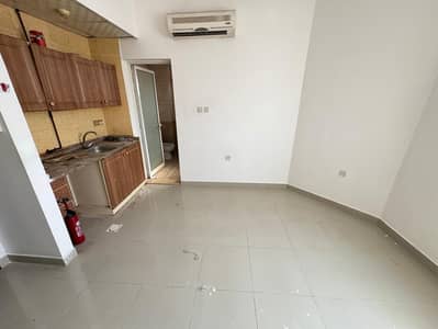 استوديو  للايجار في مويلح، الشارقة - 158089. jpg