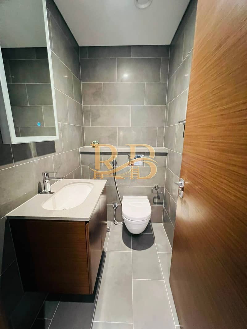 5 90097641-34b1-4b71-95c7-e4bb6cc78343. jpg