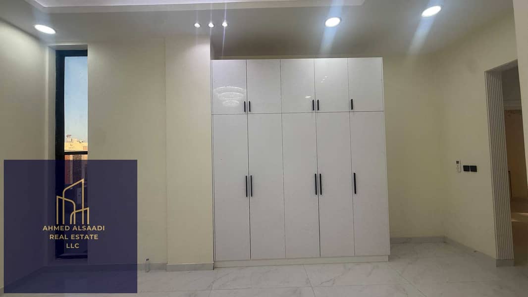 15 2e24ef01-c135-4fac-9951-c2ab0ad298ec. jpg