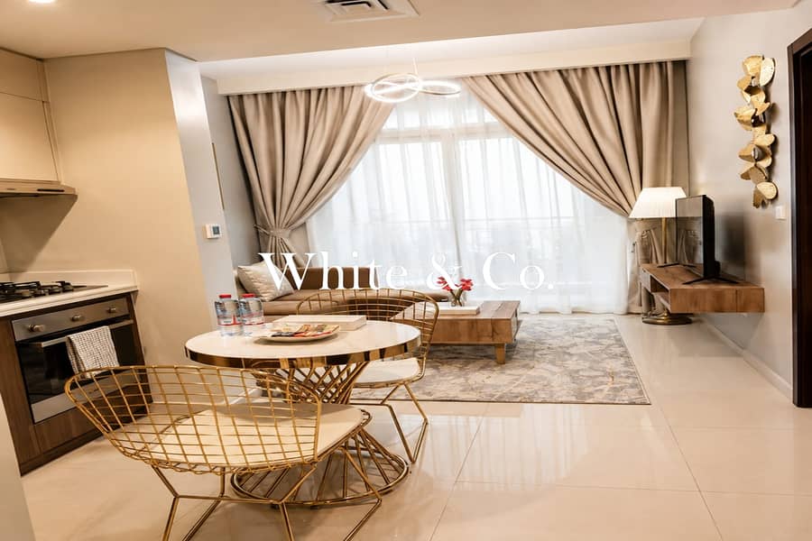 Canal View| Mid Floor |Fully Furnished Canal View| Mid Floor |Fully Furnished