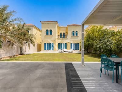Villa de 3 chambres à à vendre à Jumeirah Park, Dubai - Villa à Jumeirah Park,District 5, 3 chambres, 8150000 AED - 16262651 Villa de 3 chambres à à vendre à Jumeirah Park, Dubai - Villa à Jumeirah Park,District 5, 3 chambres, 8150000 AED - 16262651