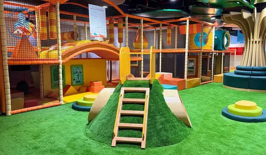 18 orange-wheels-al-ain-tower. webp