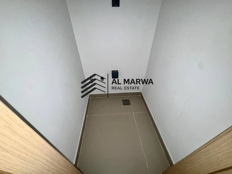 18 61ea5ce9-f260-42f9-8531-3f15e37d1555. jpg