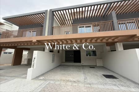 4 habitaciones Townhouse para en Alquiler en DAMAC Hills 2 (Akoya by DAMAC), Dubai - Casa adosada en DAMAC Hills 2 (Akoya by DAMAC)，Verona, 4 dormitorios, 125000 AED - 16263663