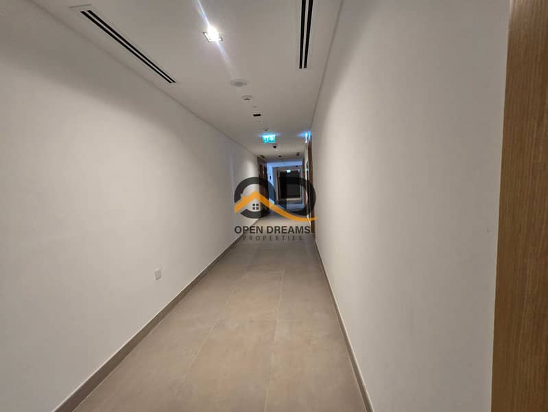 4 258702. jpg