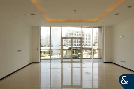 3 habitaciones Apartamento para en Alquiler en Palm Jumeirah, Dubai - Apartamento en Palm Jumeirah，Tiara Residences，Tanzanite, 3 dormitorios, 330000 AED - 16266839