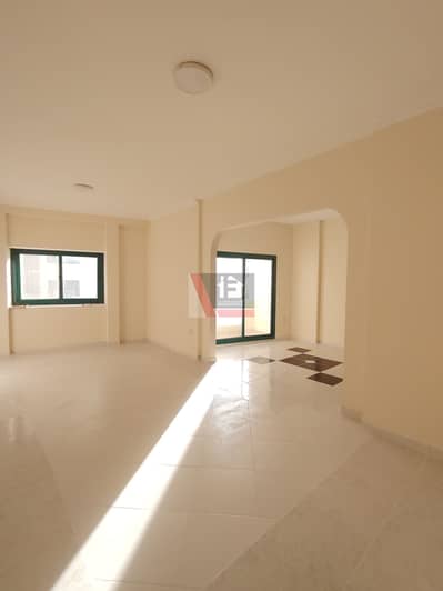 3 Bedroom Apartment for Rent in Al Qasimia, Sharjah - 49759db4-5cde-4b92-8f61-eab04bbcd014. jpg 3 Bedroom Apartment for Rent in Al Qasimia, Sharjah - 49759db4-5cde-4b92-8f61-eab04bbcd014. jpg