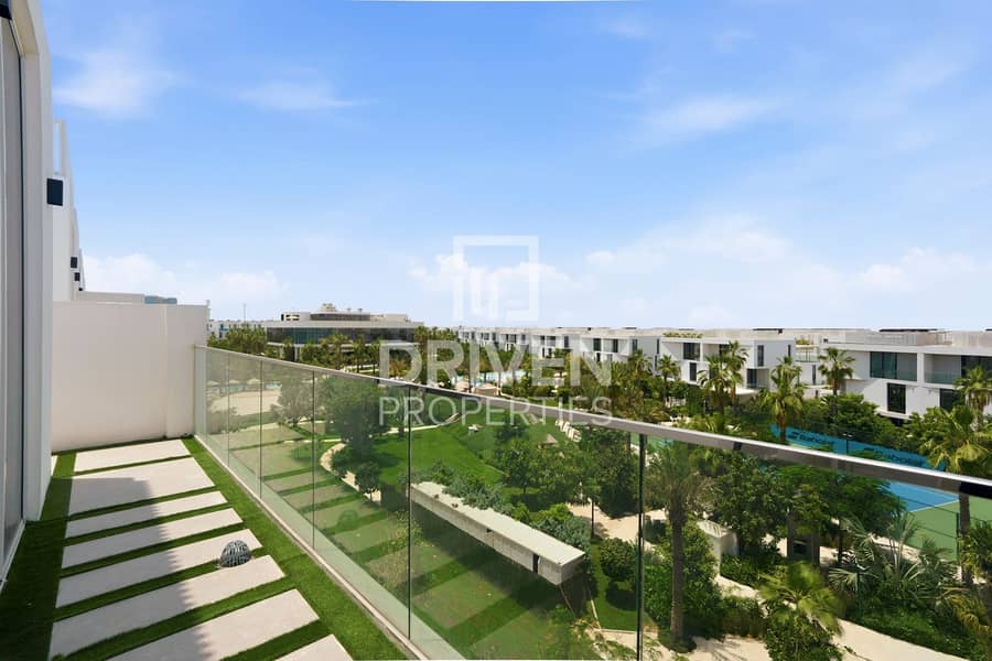 Unique Layout | Rooftop Pool | Lagoon Access Unique Layout | Rooftop Pool | Lagoon Access