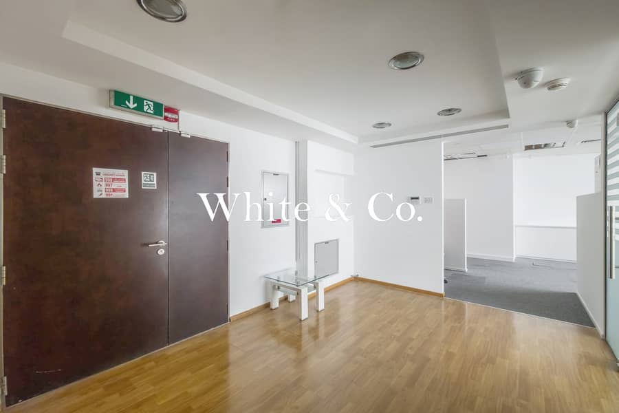 Prime Location | Grade A Tower | Vacant Prime Location | Grade A Tower | Vacant