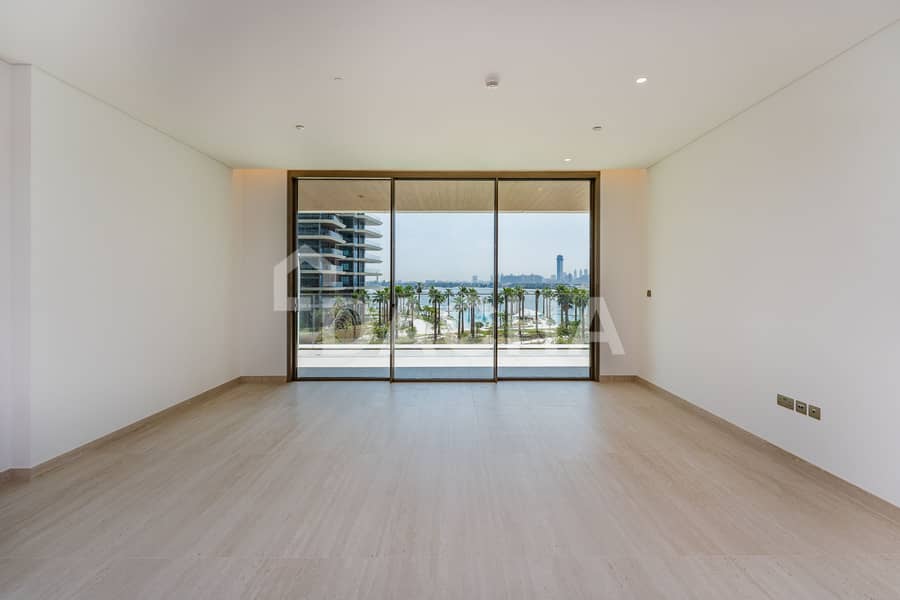 04 Unit Resale | Full Palm View | Low Floor 04 Unit Resale | Full Palm View | Low Floor