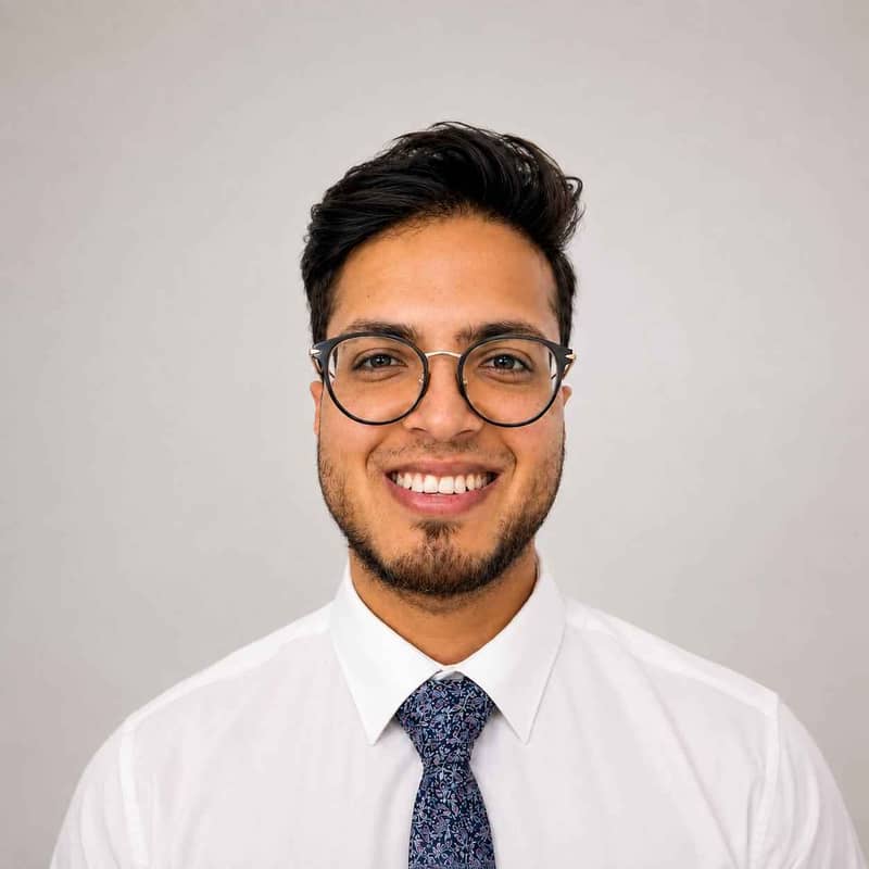 Muneeb Bhamjee Muneeb Bhamjee